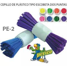 Cepillo de plástico tipo escobeta dos puntas. Paquete 20 piezas.